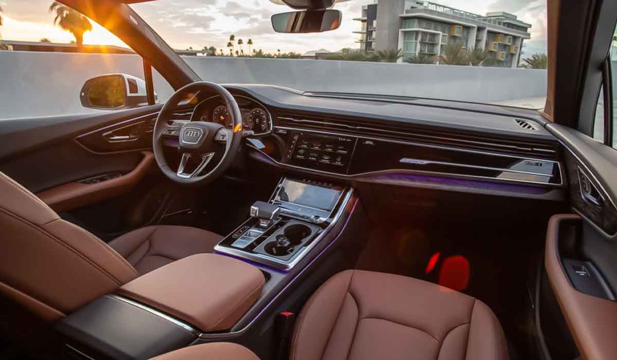 2022 Audi Q7 Hybrid For the interior, the designers have installed Audi S Line seats 2022 Audi Q7 Hybrid