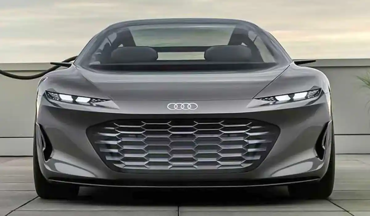 Audi design boss Marc Lichte said the Grandsphere is "very close" to how the A8 will look. 2025 Audi A8